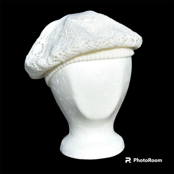 FREE GIFT W/PURCHASE OF $10+! Women’s Knit Beret - Picture 4 of 4